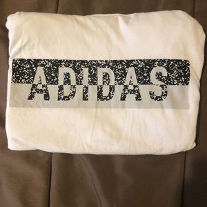 Adidas t shirt